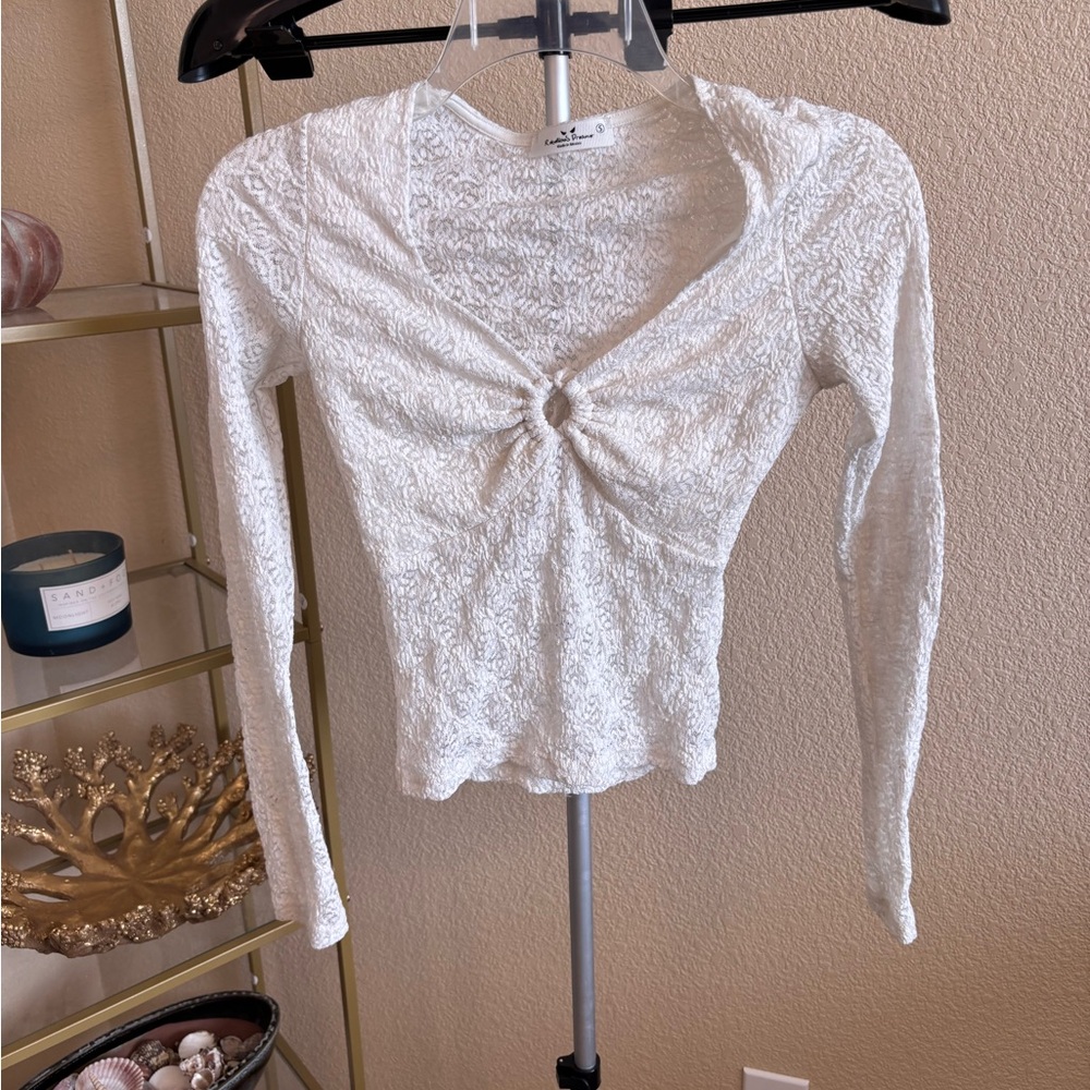 Rebellious Dreamer White Lace Twist Front Long Sleeve‎ Top Women’s Small